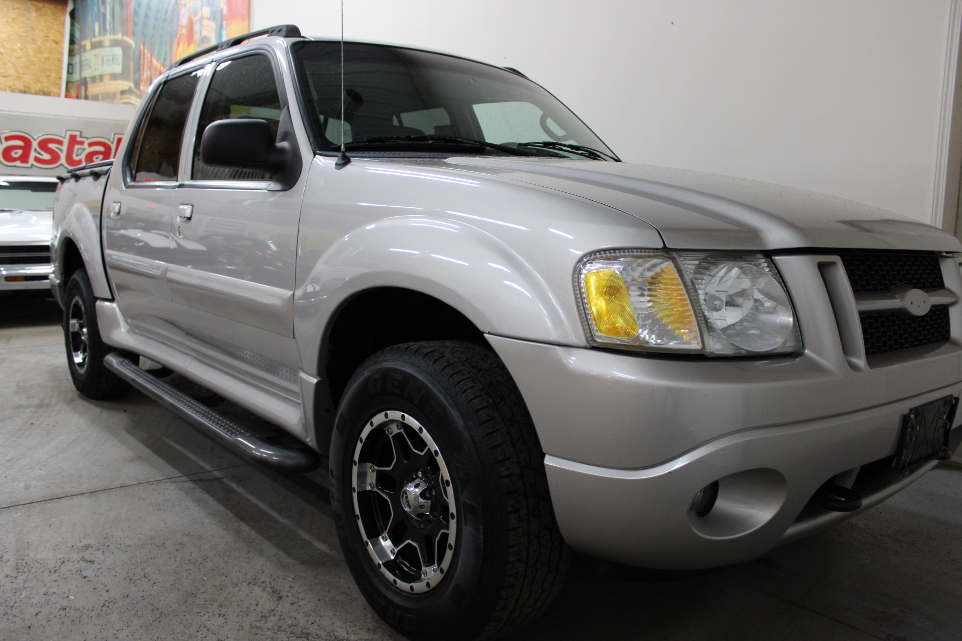 2005 Ford Explorer Sport Trac XLT - Biscayne Auto Sales | Pre-owned Dealership | Ontario, NY Tire Size For 2005 Ford Explorer Sport Trac