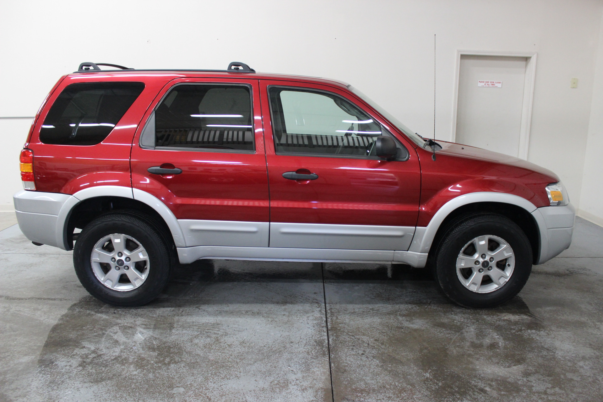 2007 Ford Escape XLT - Biscayne Auto Sales | Pre-owned Dealership