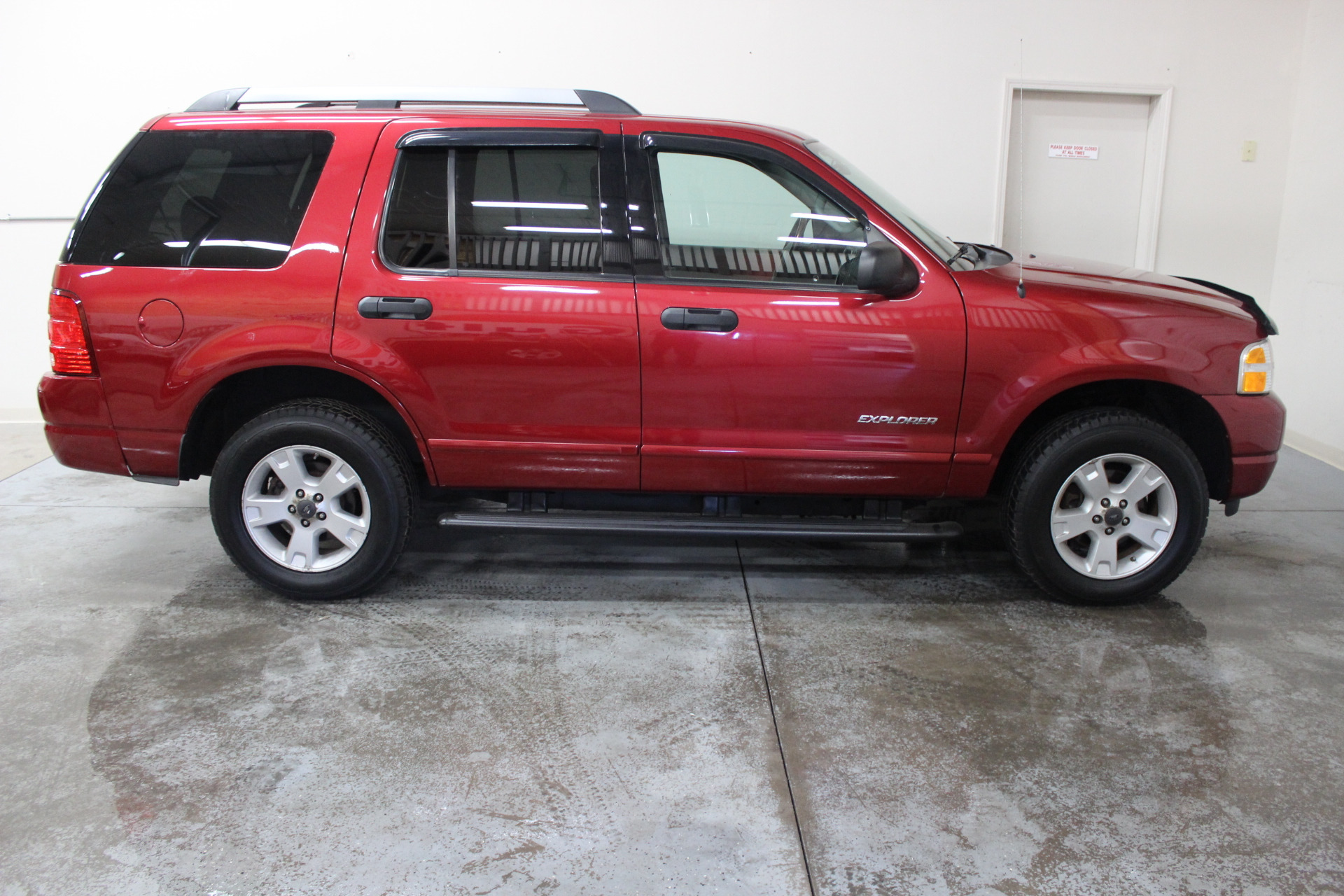 2005 Ford Explorer XLT