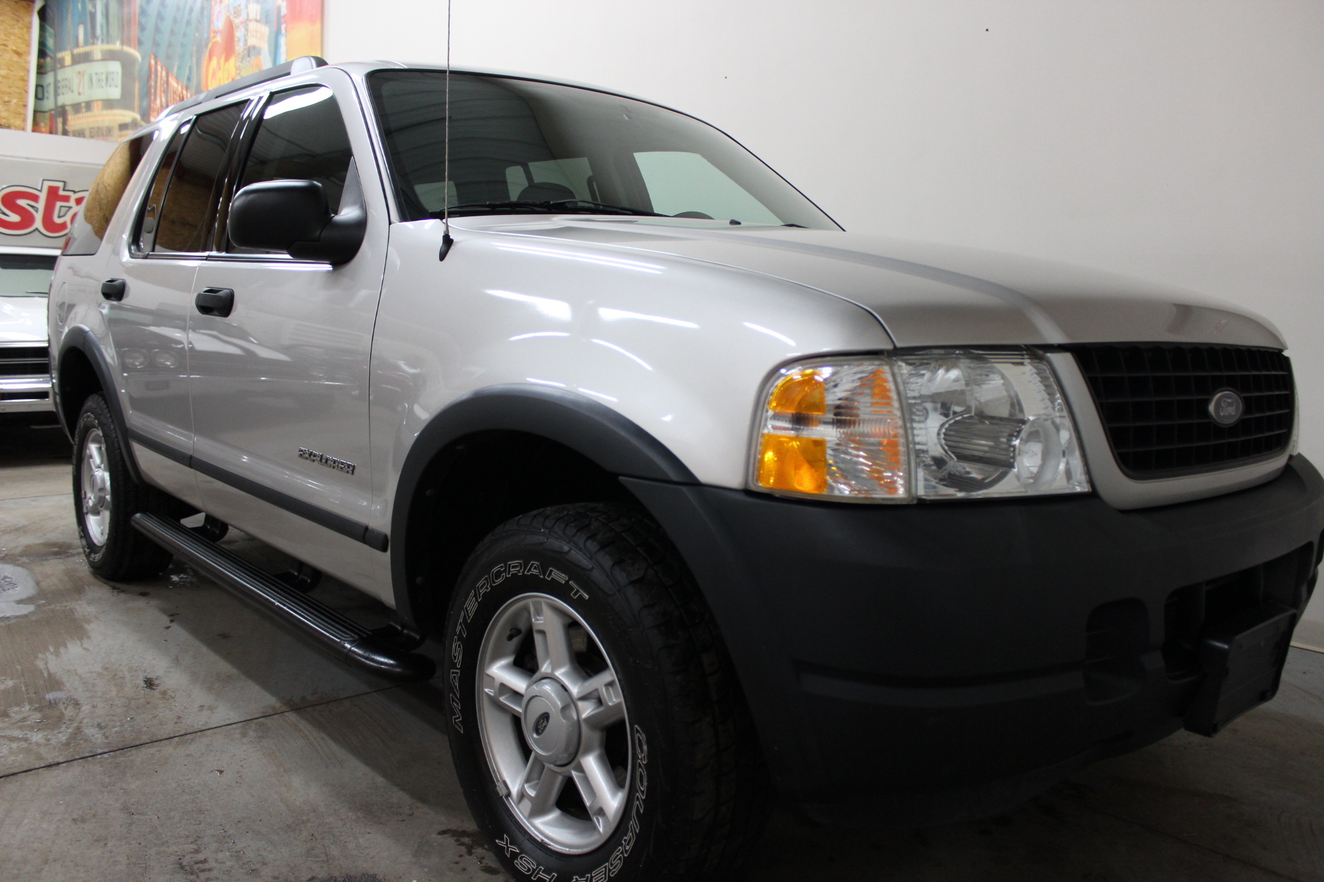 2005 Ford Explorer XLS