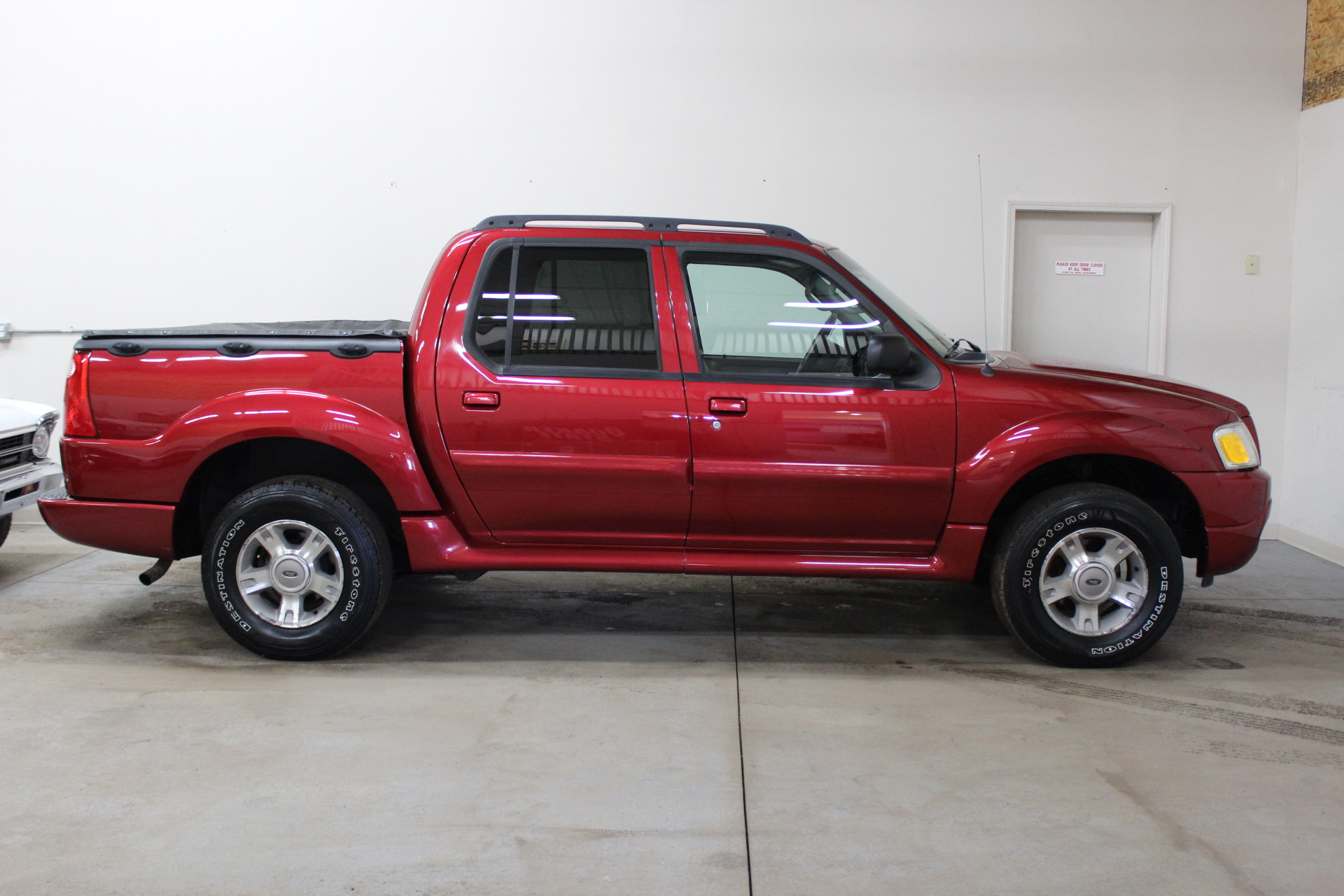 2004 ford explorer trac 4x4