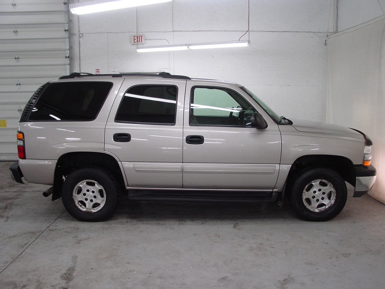 2004 Chevrolet Tahoe LS