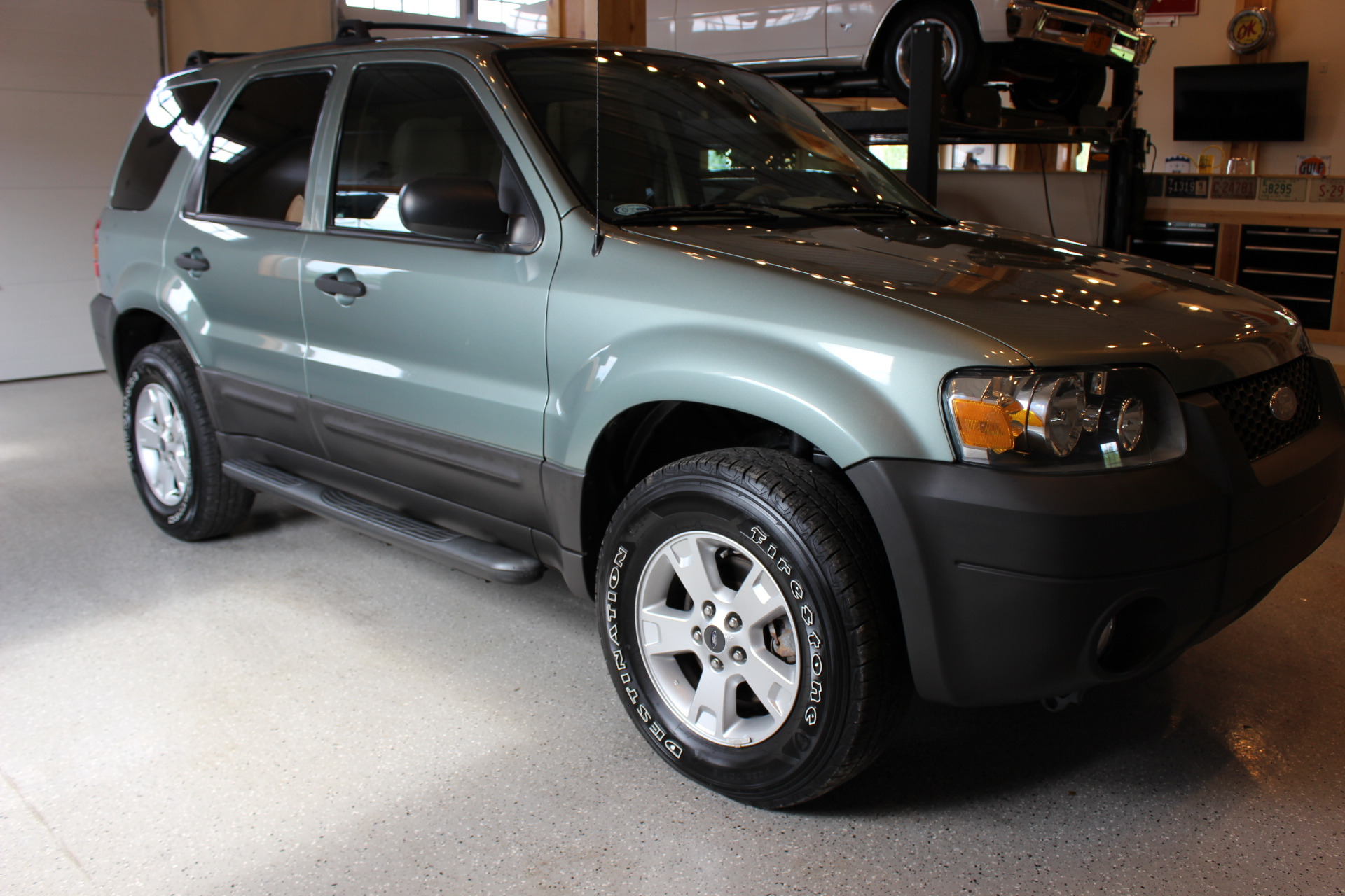 2007 Ford Escape XLT - Biscayne Auto Sales | Pre-owned Dealership