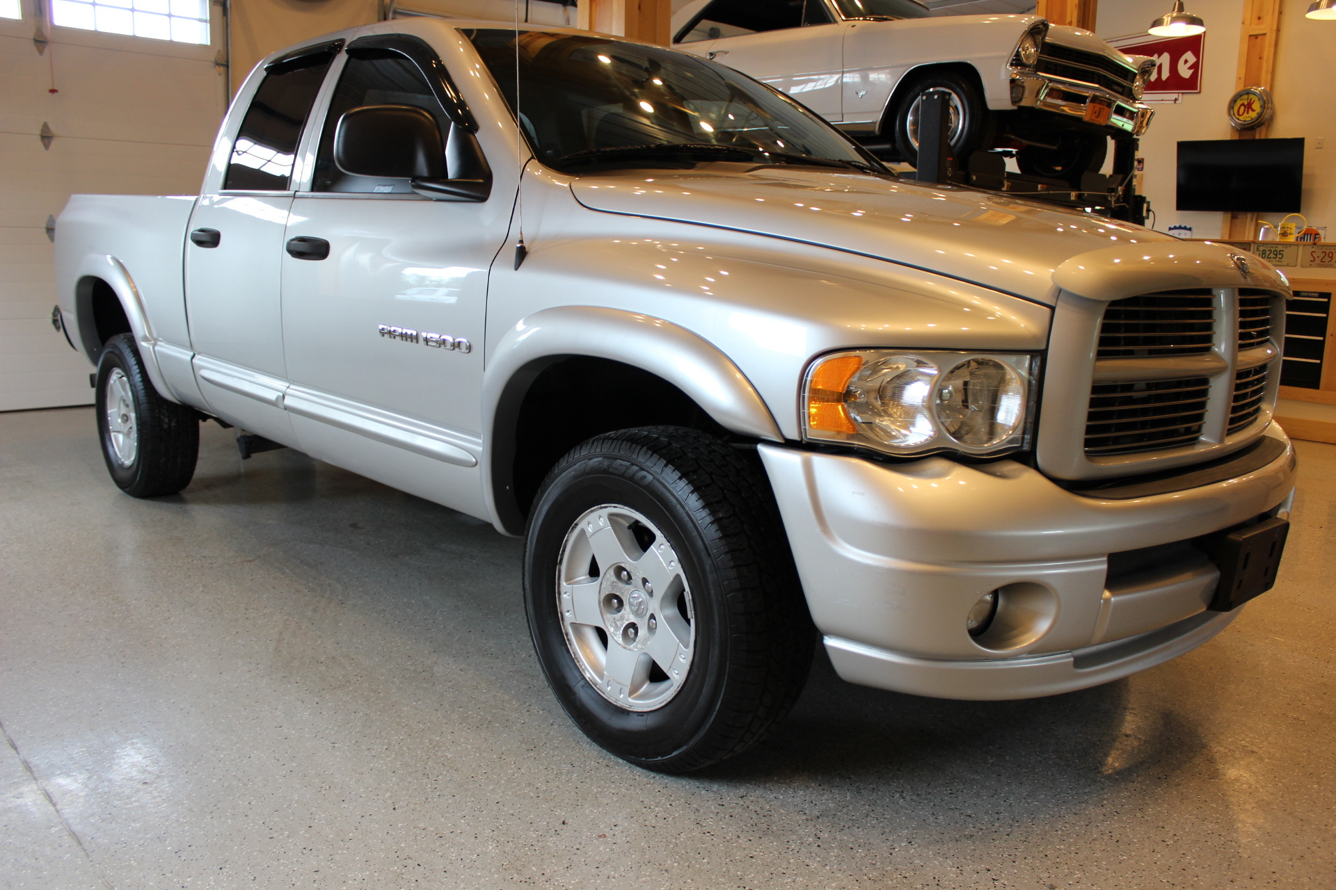 2005 Dodge Ram Pickup 1500 SLT