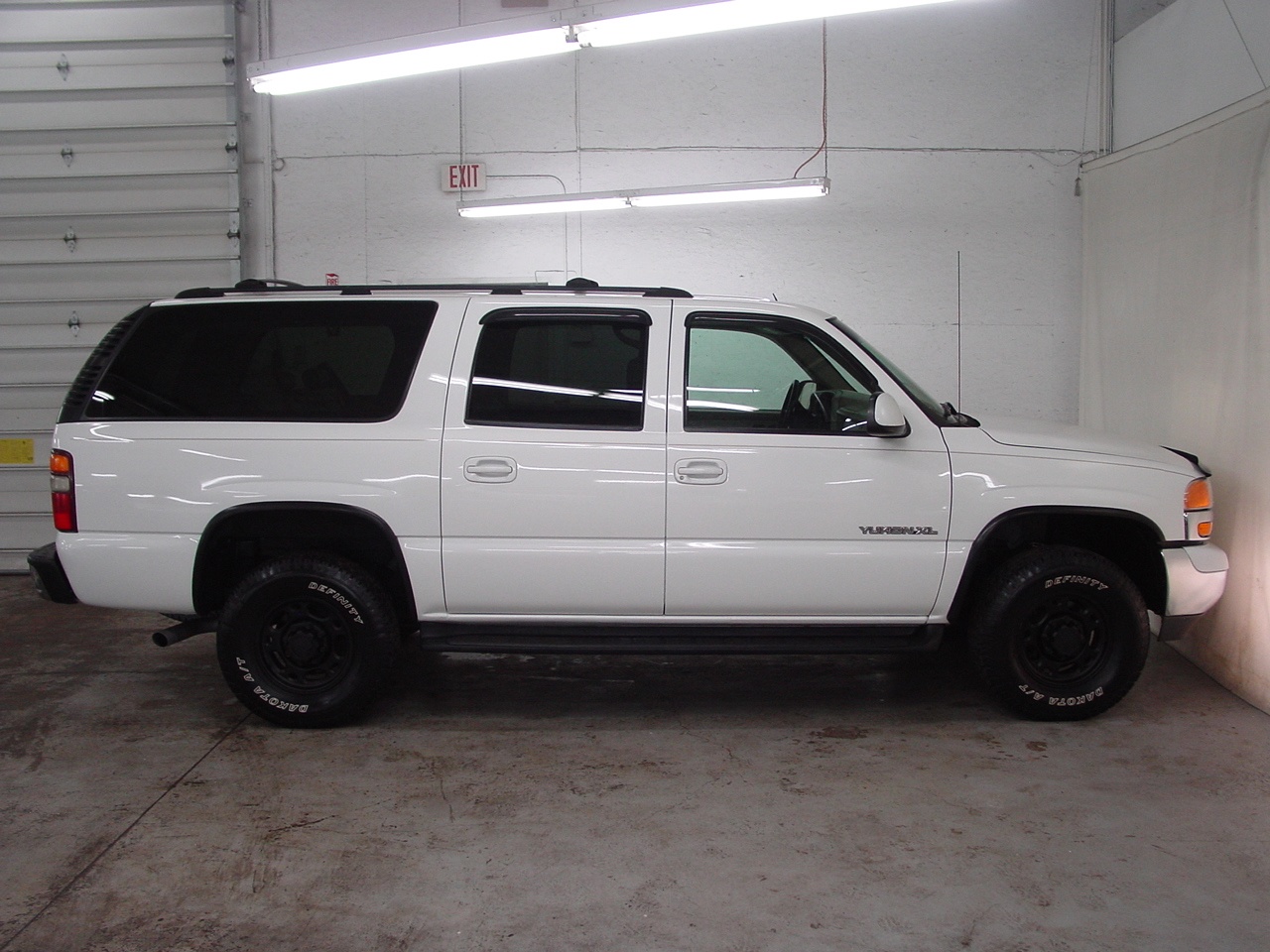 2002 GMC Yukon XL 2500 SLT 4X4