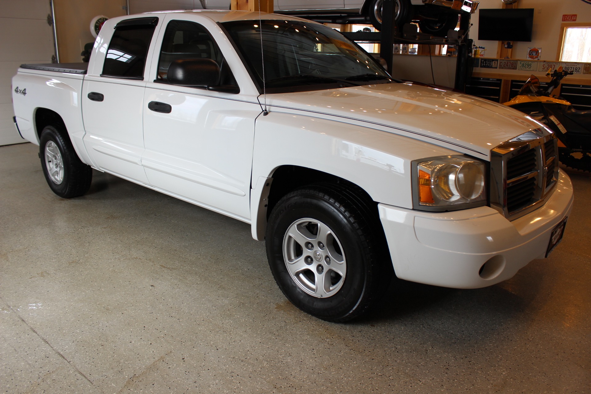 2005 Dodge Dakota SLT