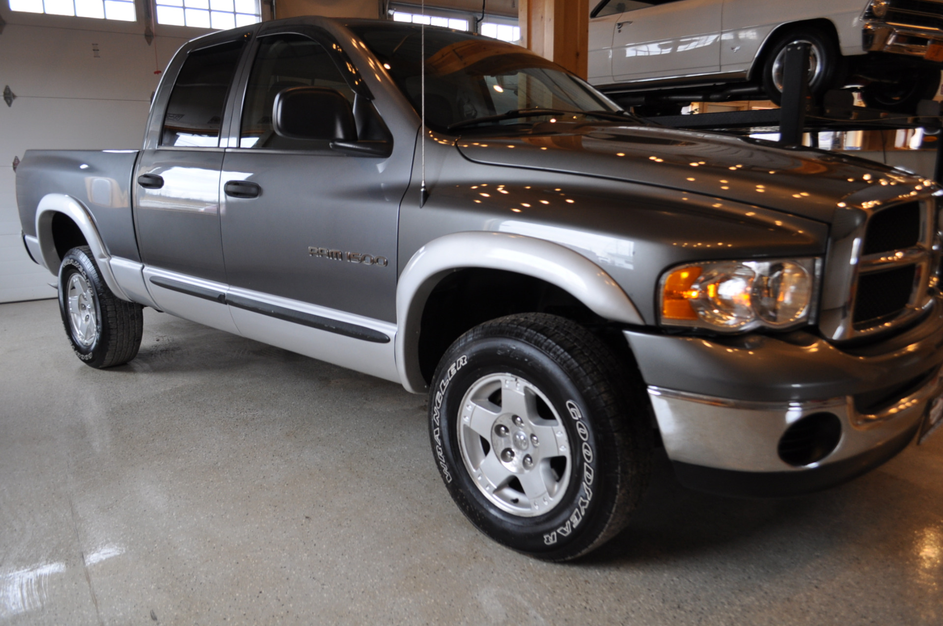 2005 Dodge Ram Pickup 1500 SLT
