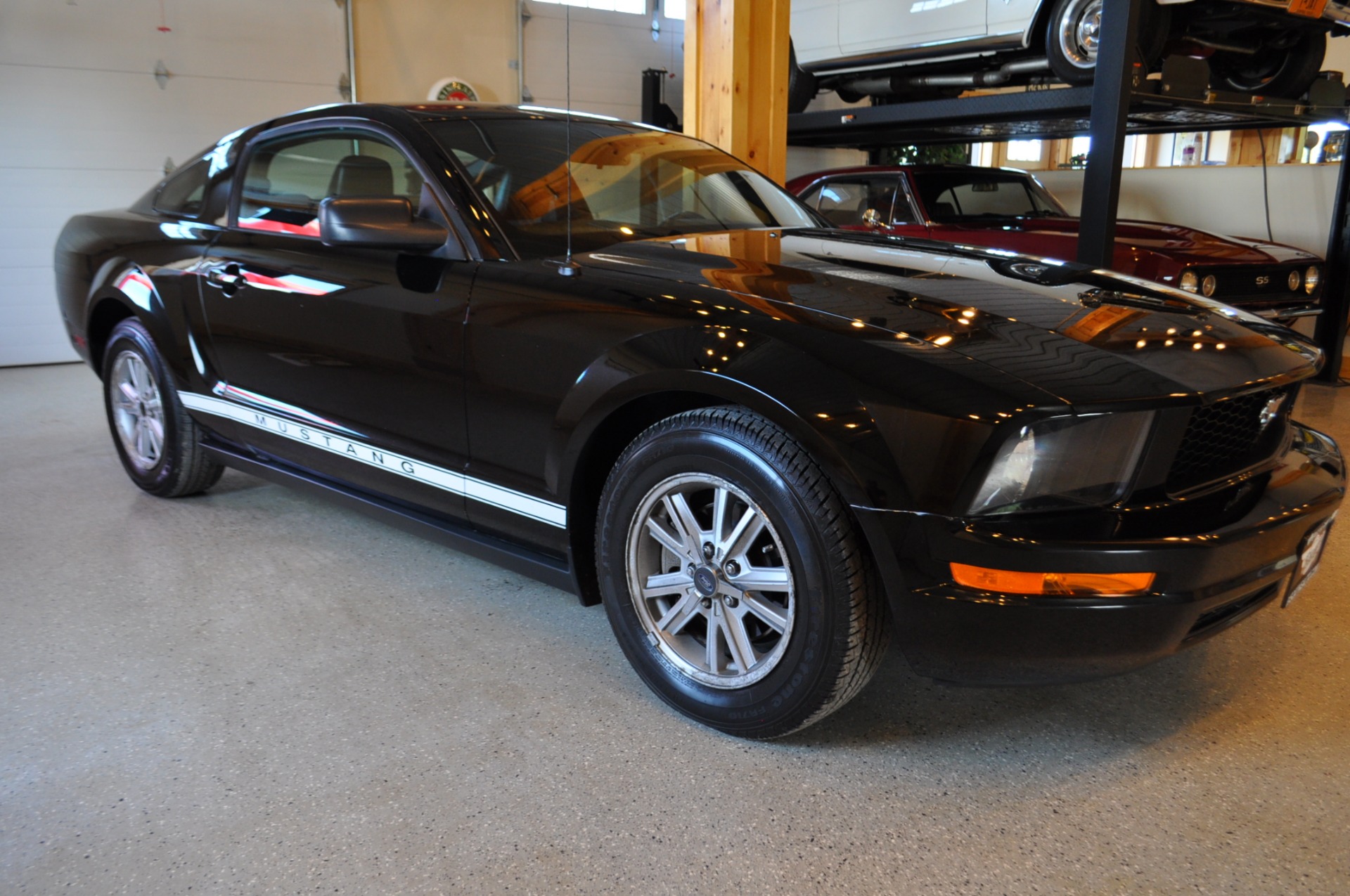 2006 Ford Mustang V6 Standard