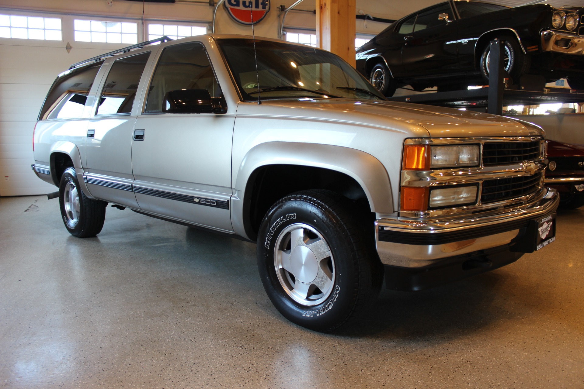 1999 Chevrolet Suburban K1500 LT