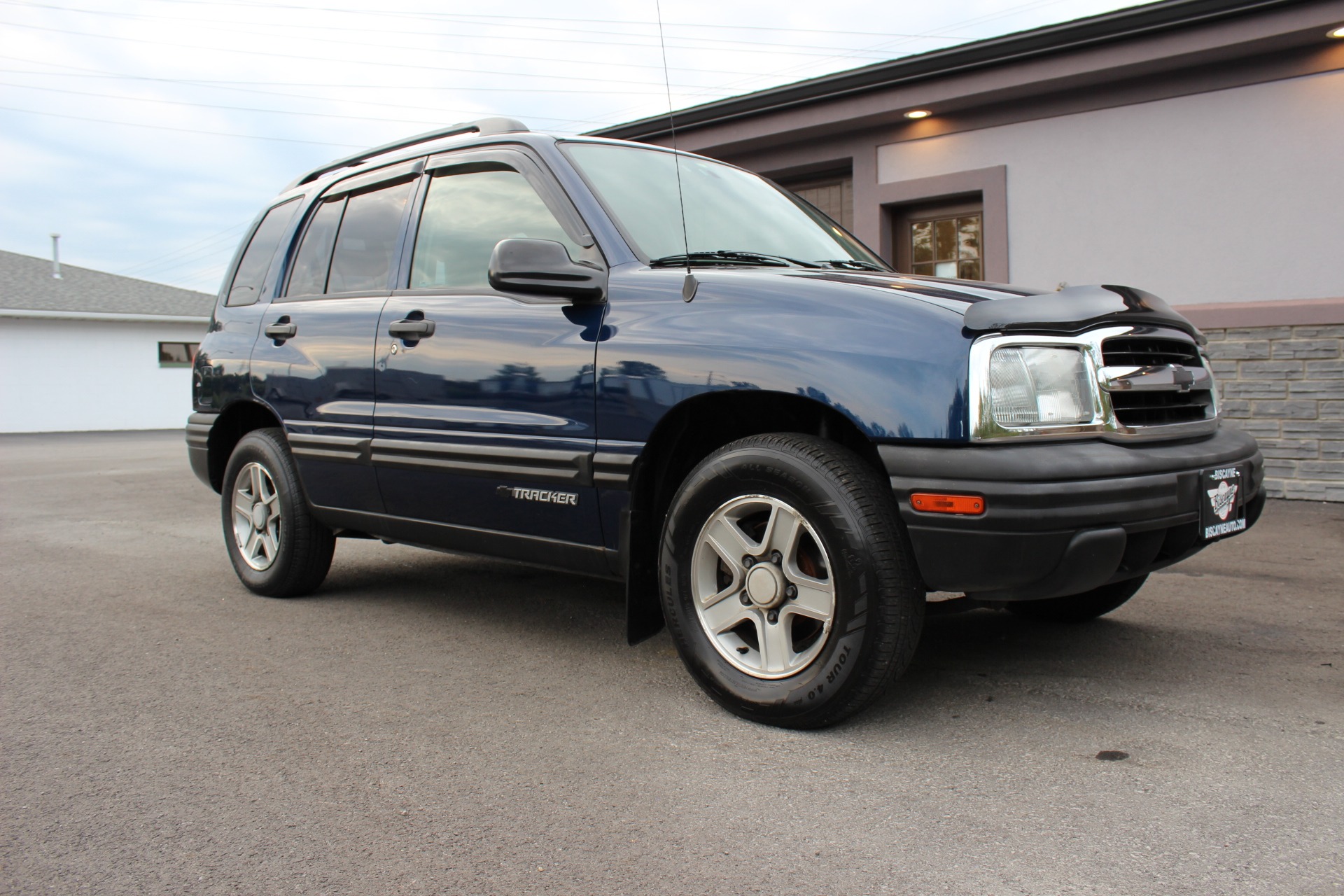 2003 Chevrolet Tracker 