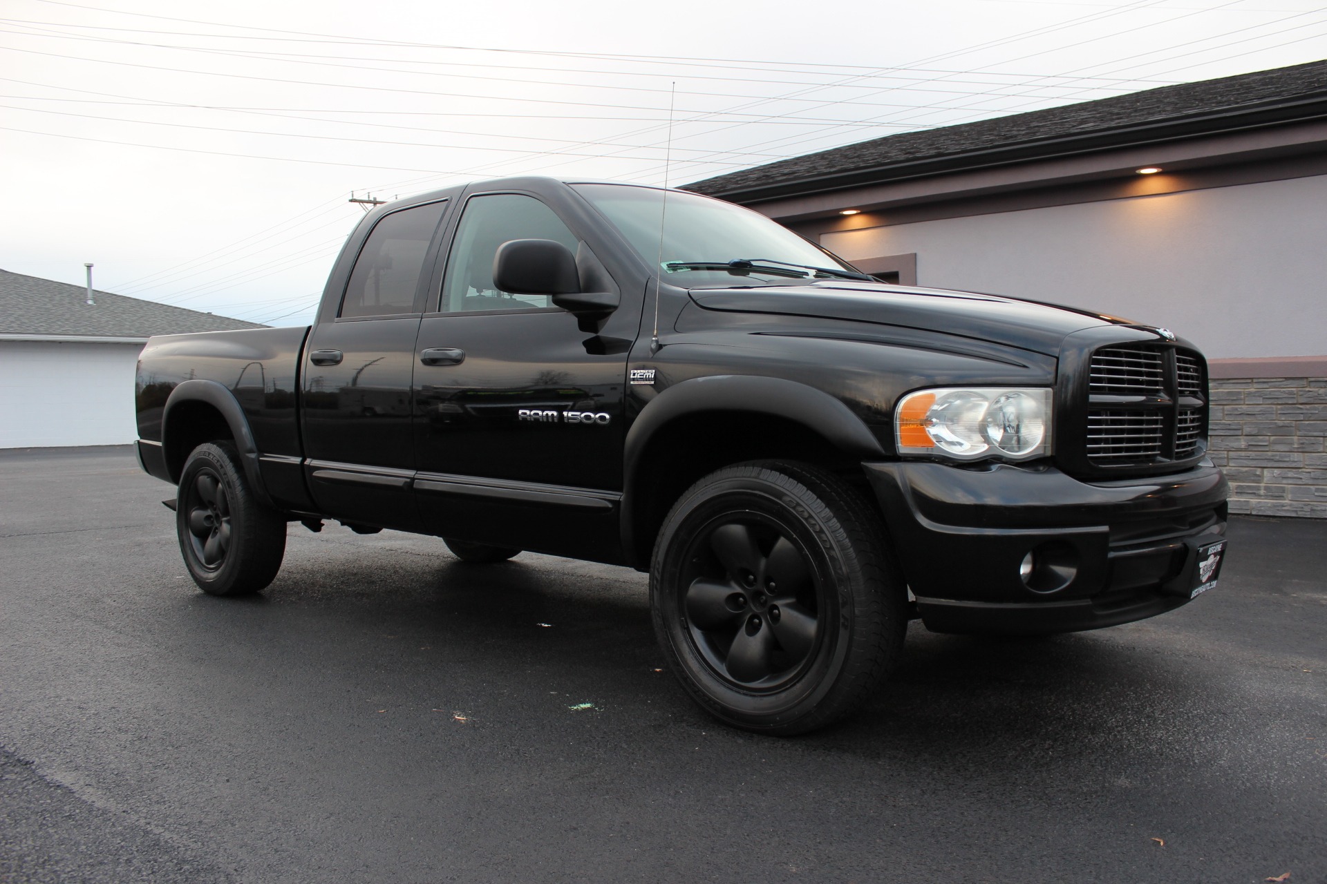 2004 Dodge Ram Pickup 1500 SLT