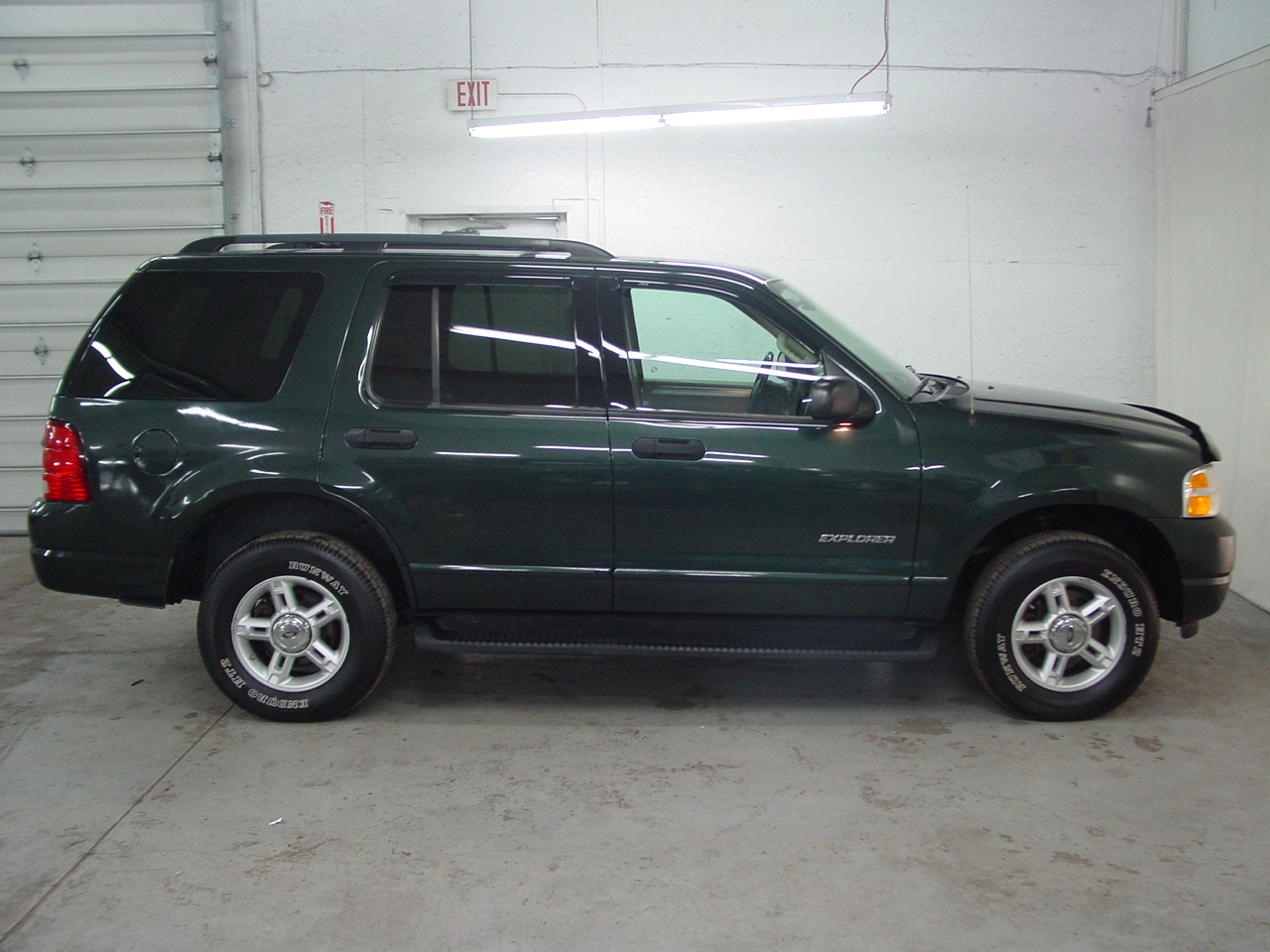 2004 Ford Explorer XLT