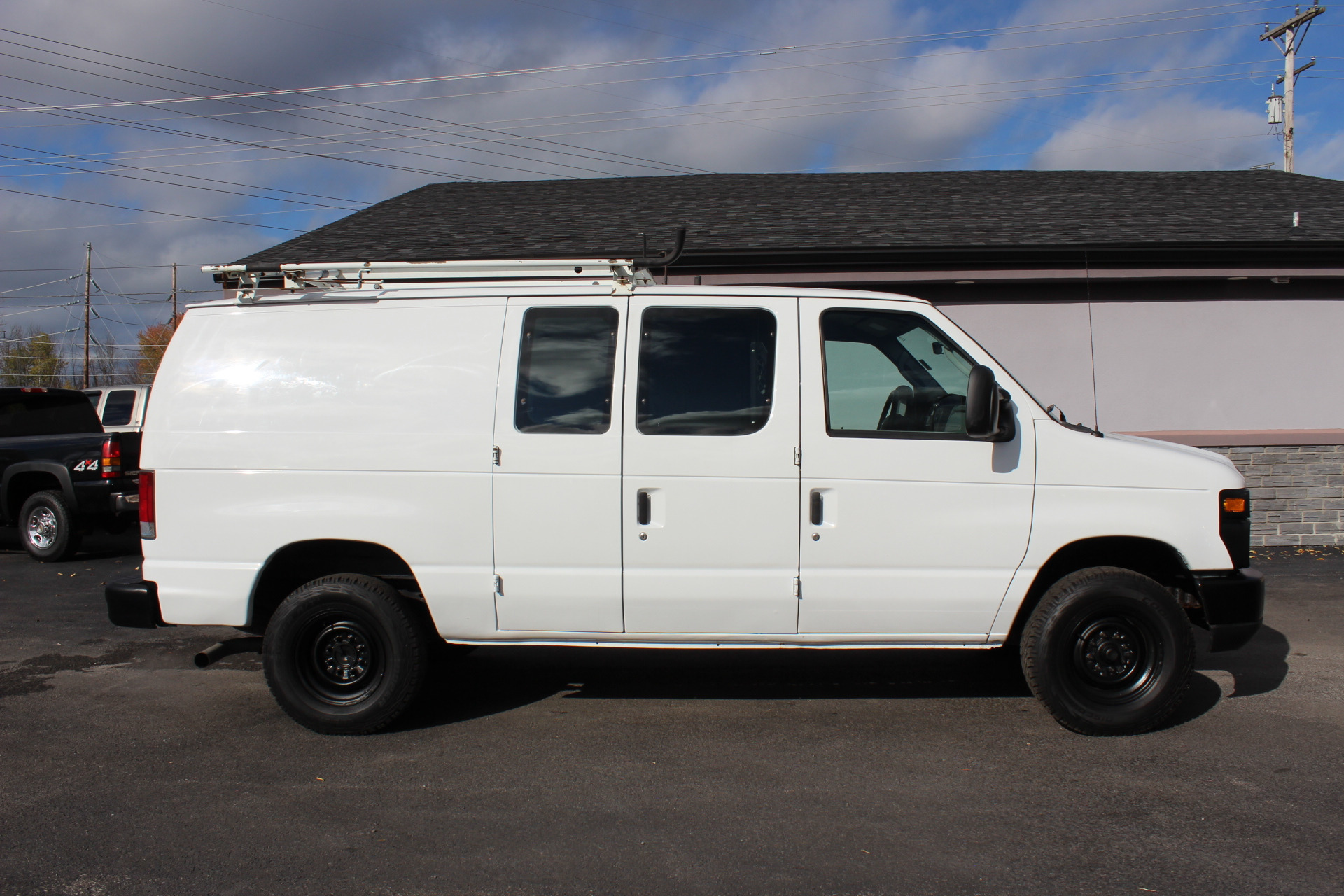 2010 Ford E-Series Cargo E-350 SD